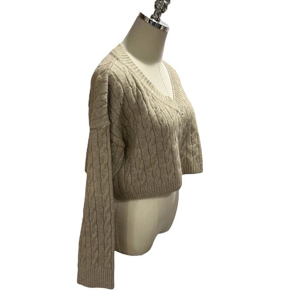 BDG Urban Outfitters Sand Cable Knit Long Sleeve Crop Baggy Sweater Sz XS New - Picture 2 of 14